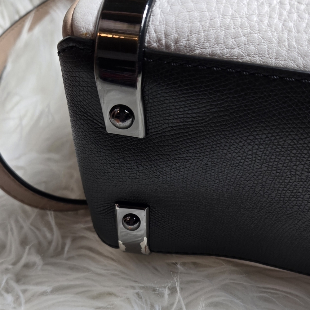 MARC JACOBS Black and Cream Women's Handbag - Picture 5 of 11
